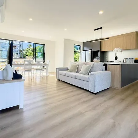 Charming 3-Bedroom House On The North Shore